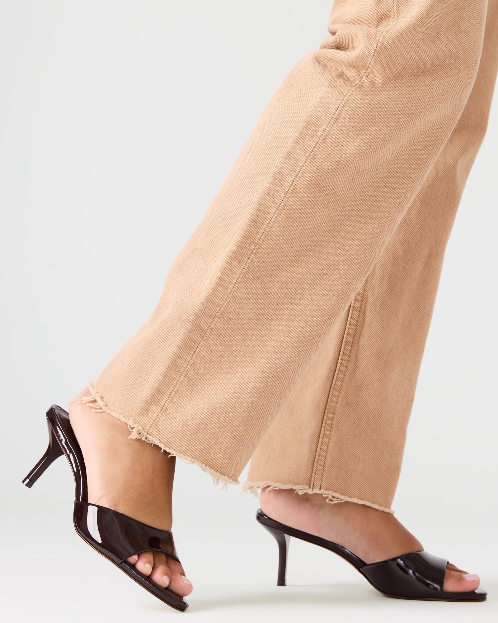 KENDRIX BLUSH LEATHER